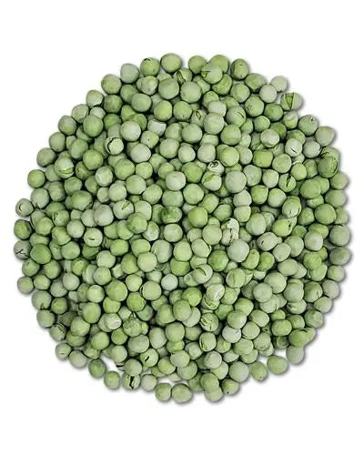 Vibrant green peas in bulk, showcasing their fresh, nutrient-rich texture, ideal as a healthy, low-calorie bird treat.