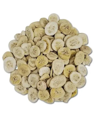 Soft, cloud-like dried banana pieces with a delightful crunch, perfect as a nutritious, low-calorie treat for birds.