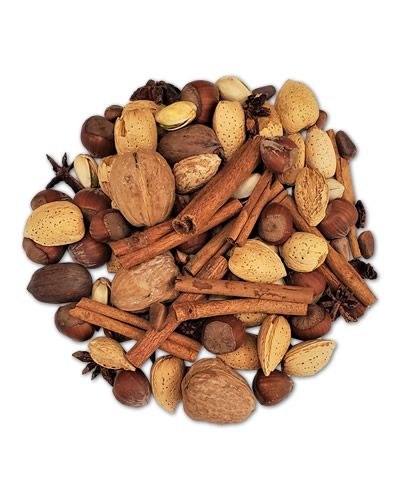 Vibrant mix of Patagonian Spice & Nut in shell, featuring pecans, walnuts, and exotic spices like star anise and cinnamon.