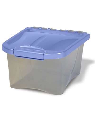 Clear 5lb Van Ness plastic food container with a secure locking latch and Fresh-Tight Seal to keep pet food fresh.
