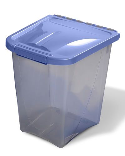 Clear 10lb Van Ness plastic food container with a secure Fresh-Tight Seal and locking latch to keep pet food fresh and safe.