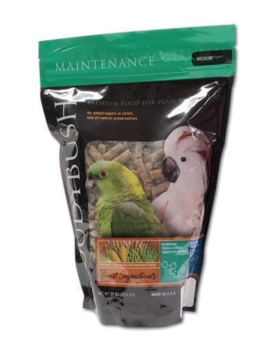 Crunchy Roudybush Daily Maintenance pellets in a 22oz medium size, ideal for small macaws and cockatoos, in a neat pile.