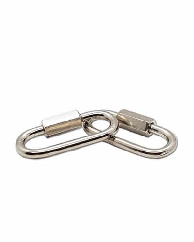 Shiny 4mm nickel-plated quick links, perfect for hanging small to medium toys, measuring 1-10/16" long and 0.75" wide.