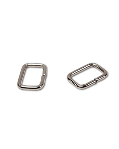 Close-up of a 1/2" square connector for bird toys, showcasing its sturdy metal design with precise 7/8" x 5/8" dimensions.