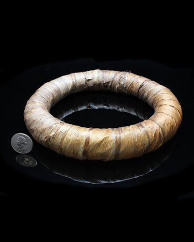 Charming 8-inch natural wreath bird toy, crafted into a 1.5-inch thick ring, perfect for feathered friends to explore.